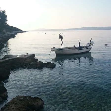 Limun Holiday home
