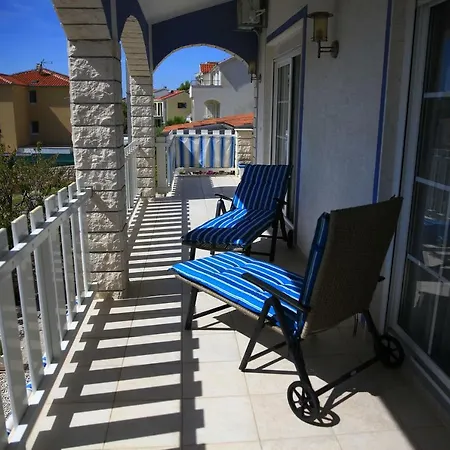 Limun Semesterbostad *