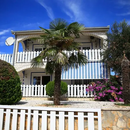 Casa de Férias Limun *